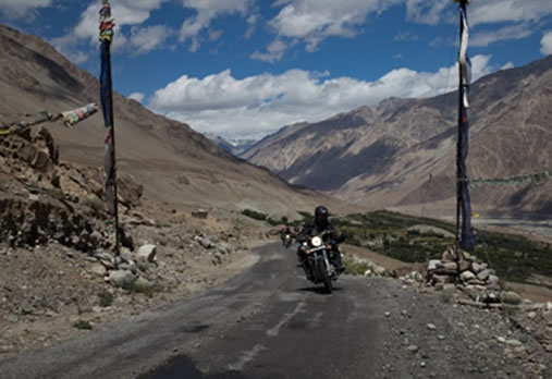 Rent a bike in Leh Ladakh