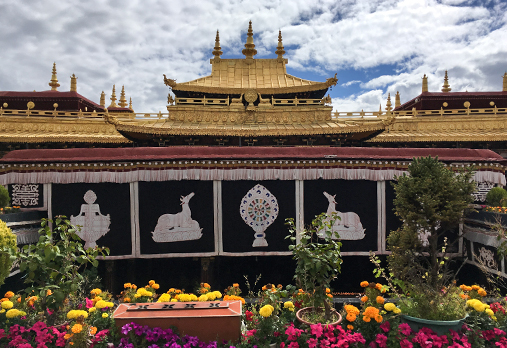 Arrive in Lhasa (3656m)