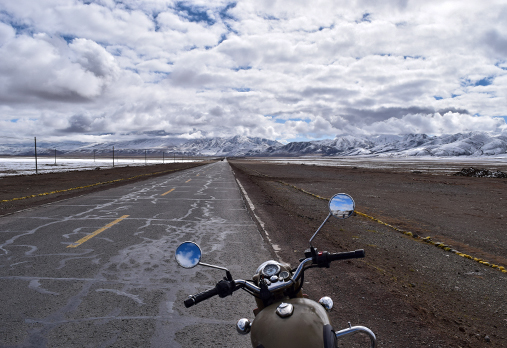 Lhasa to Yangbachen (3590m, 90km, 2hrs)