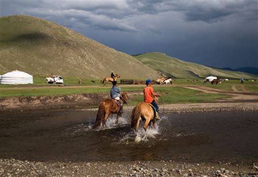 Orkhon Waterfall to Tayhar (170km, 6-7hrs)